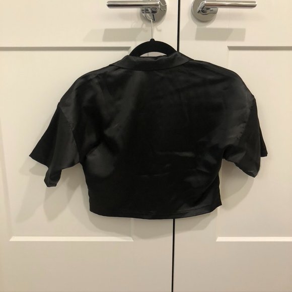 Pretty Little Thing | Silk Crop Button Down Blouse - Picture 2 of 3